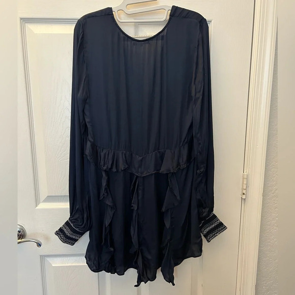 ! TULAROSA Mini Dress Blue size M - Picture 2 of 5